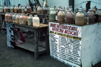 Apotheke in Arusha, Tansania